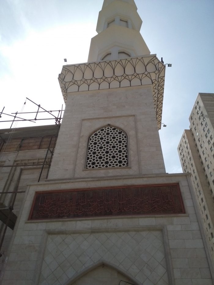 طراحی و اجرای نمای مسجد الزهرا (س) شهرک آتی ساز